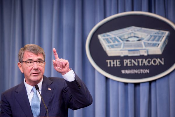Defense Secretary Carter announces the new policy.
