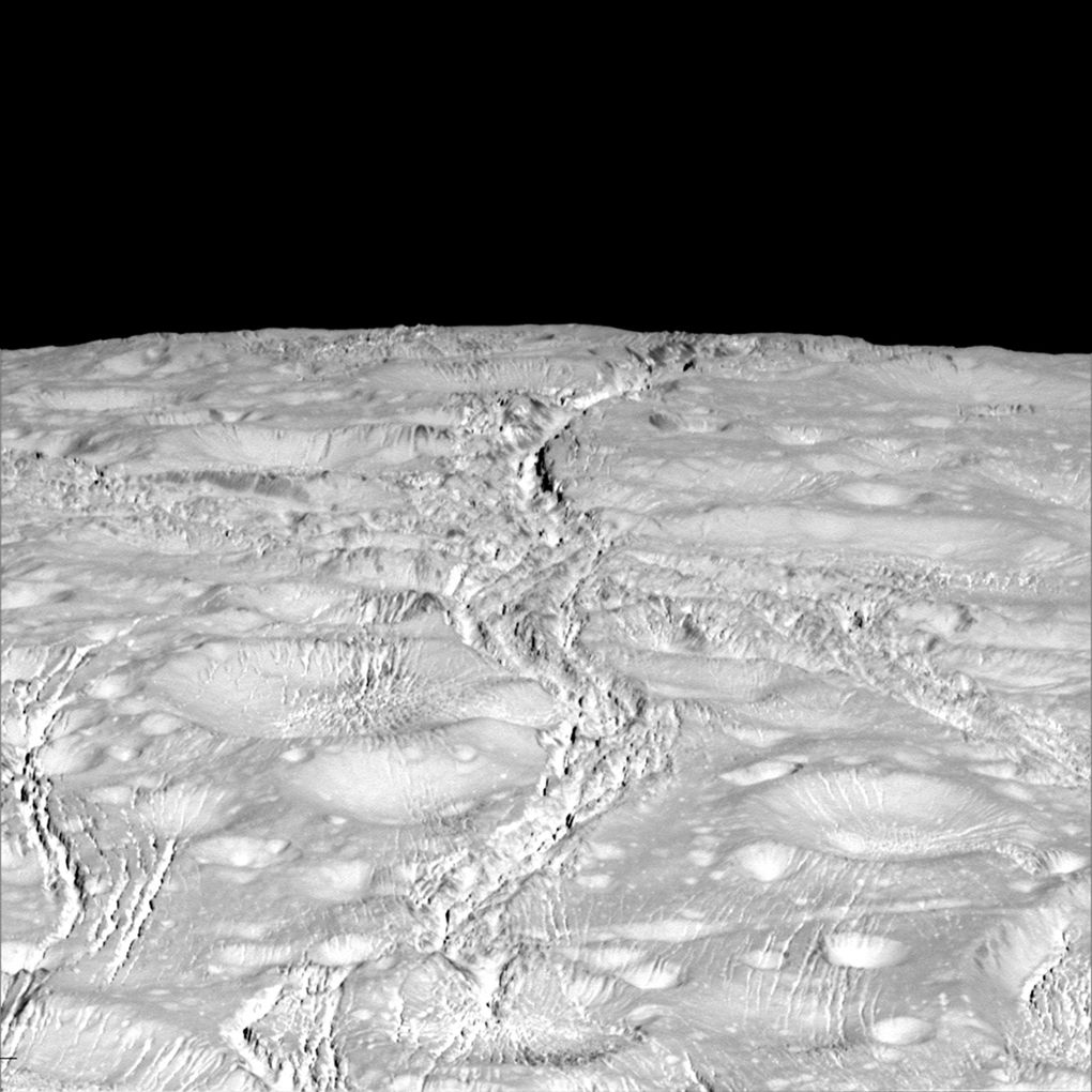 VCSE - Mai kép - Enceladus északi pólusa