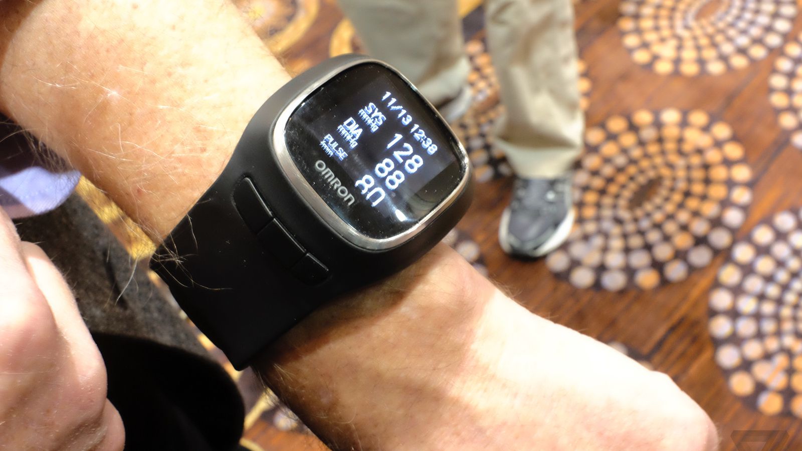 Smartwatch blood pressure monitor