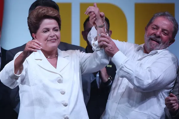 President Dilma Rousseff (L) with just-detained former President Luiz Inácio Lula da Silva.