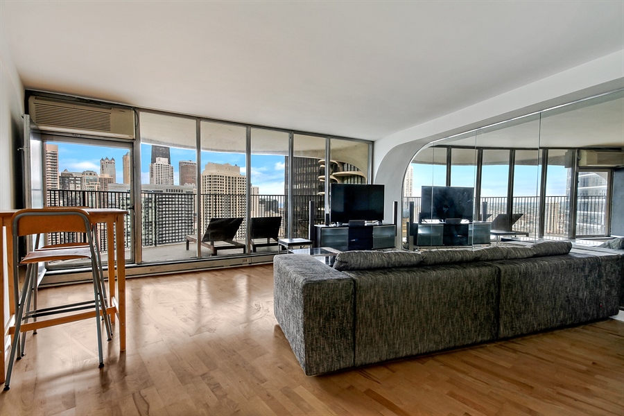 two great marina city condos for well under $300k - curbed chicago